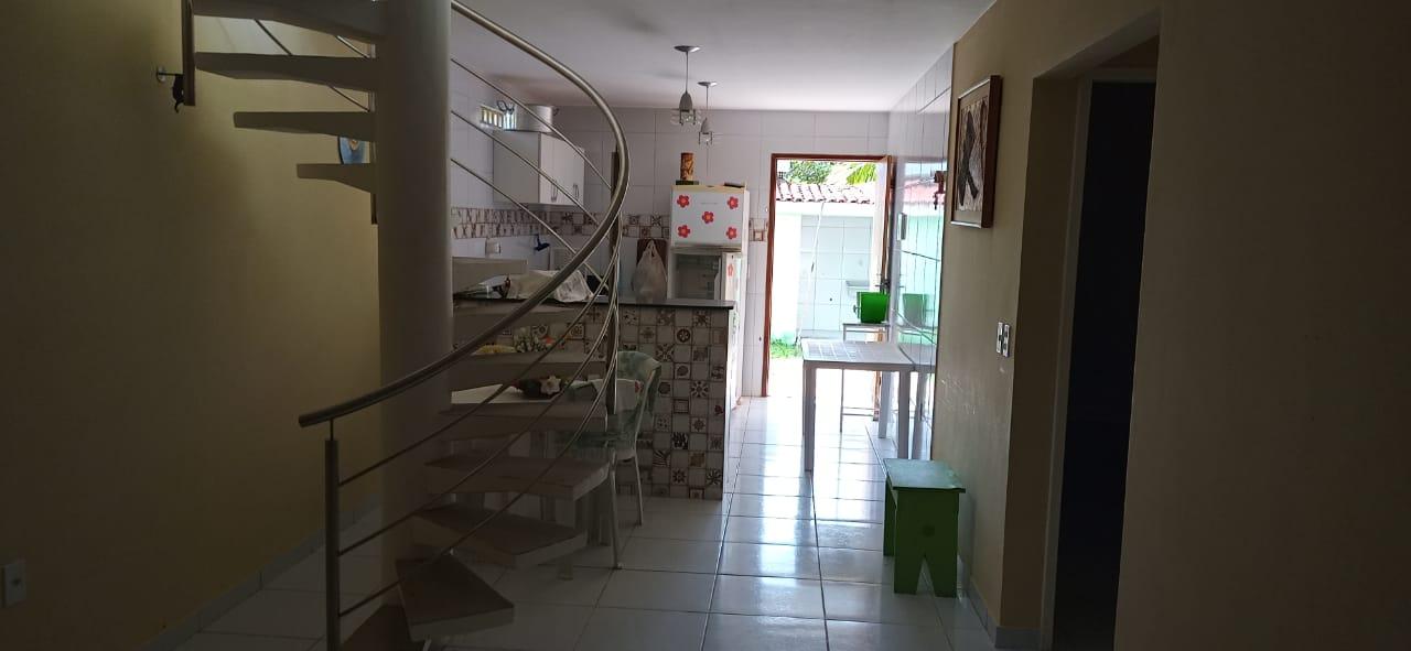 Casa à venda com 4 quartos, 200m² - Foto 23