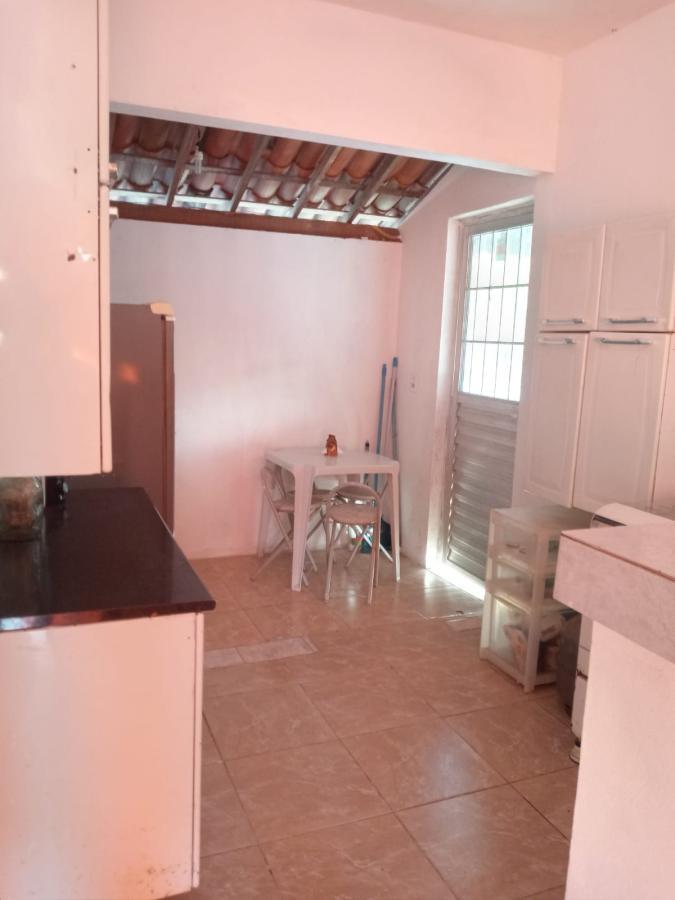 Casa à venda com 4 quartos, 90m² - Foto 11