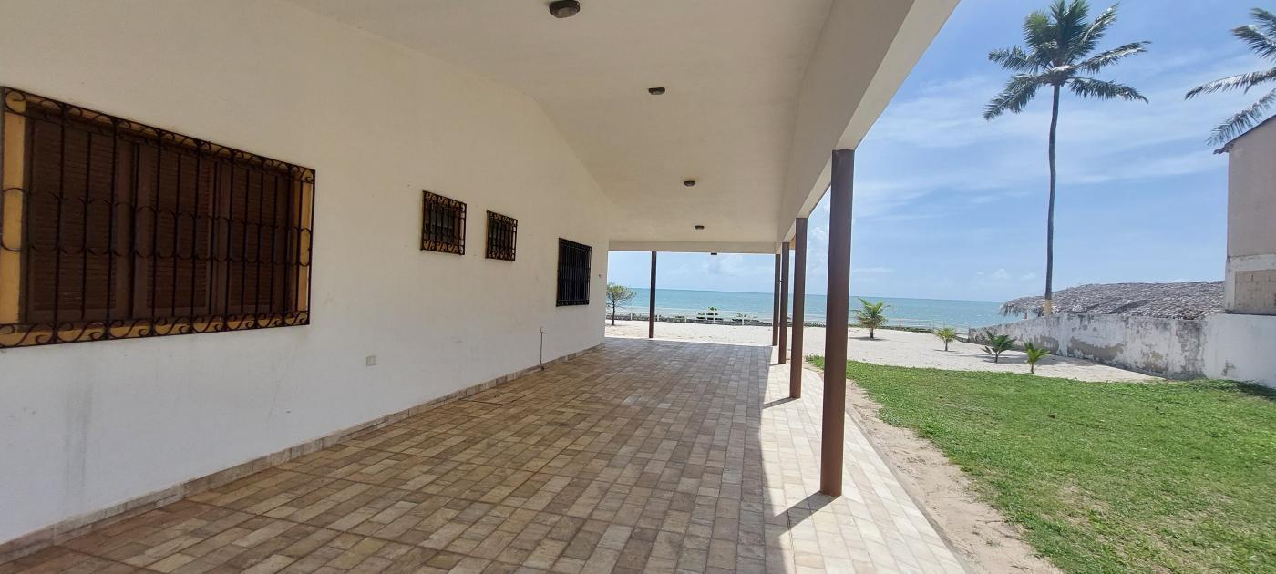 Casa à venda com 3 quartos, 1080m² - Foto 10