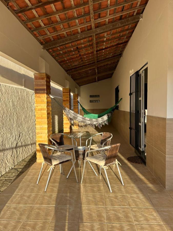 Casa à venda com 4 quartos, 309m² - Foto 1