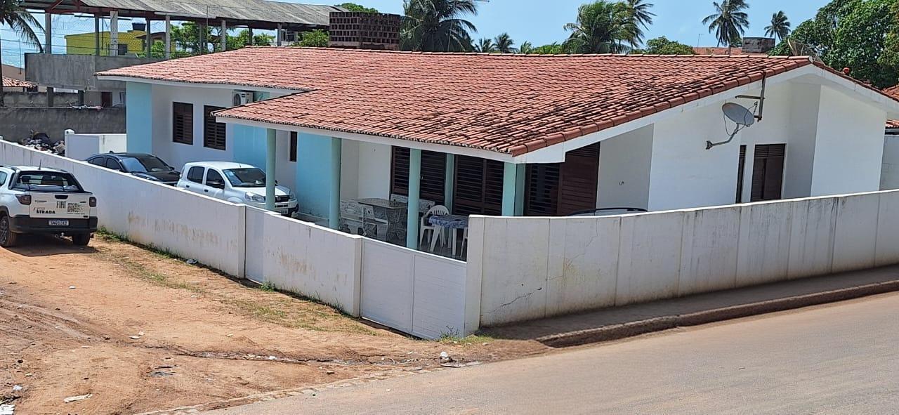 Casa à venda com 4 quartos - Foto 1